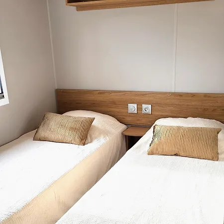 Camping Mobil Gamme Luxe 6 Personnes 5 Etoiles *