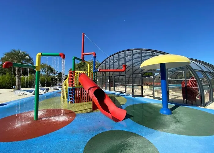 Campsite Mobil Gamme Luxe 6 Personnes 5 Etoiles *